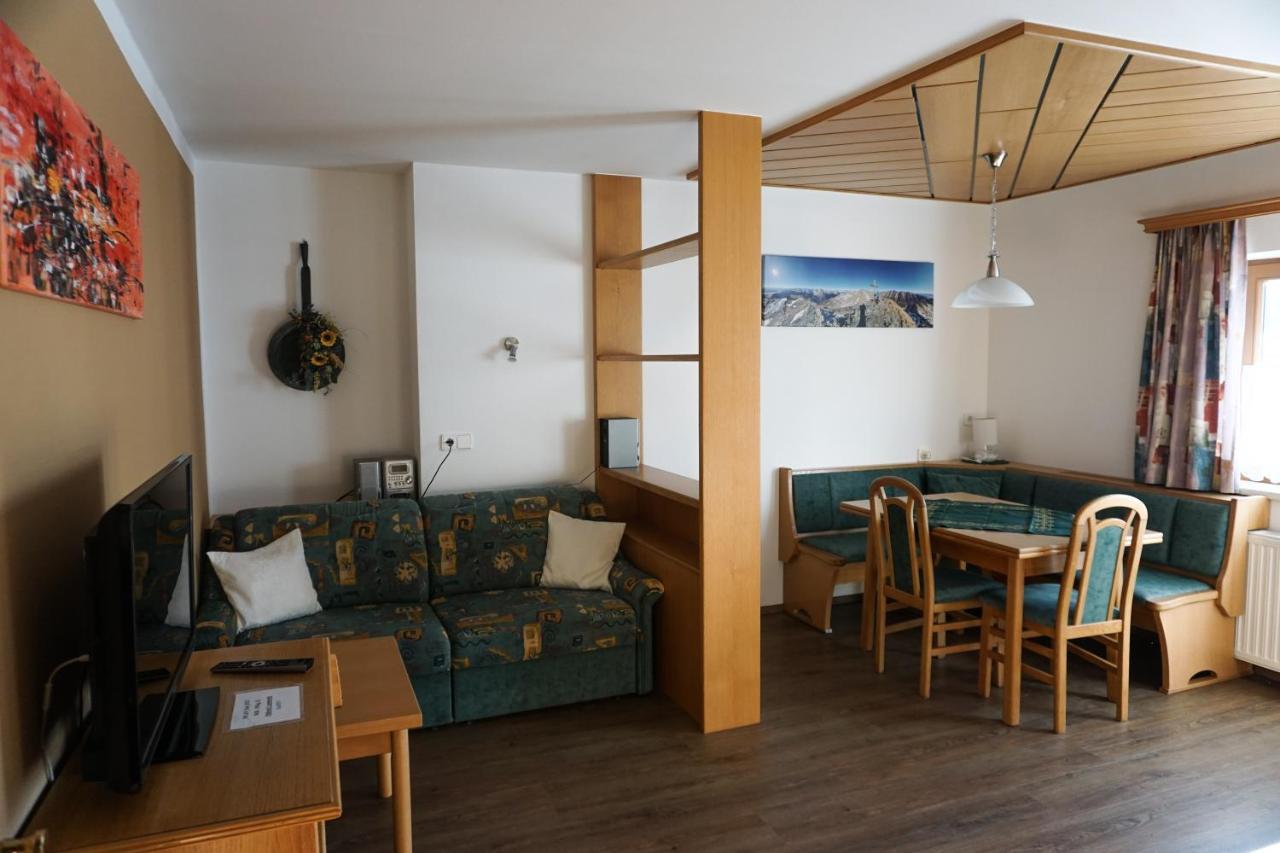 Gaestehaus Essl Mariapfarr Εξωτερικό φωτογραφία
